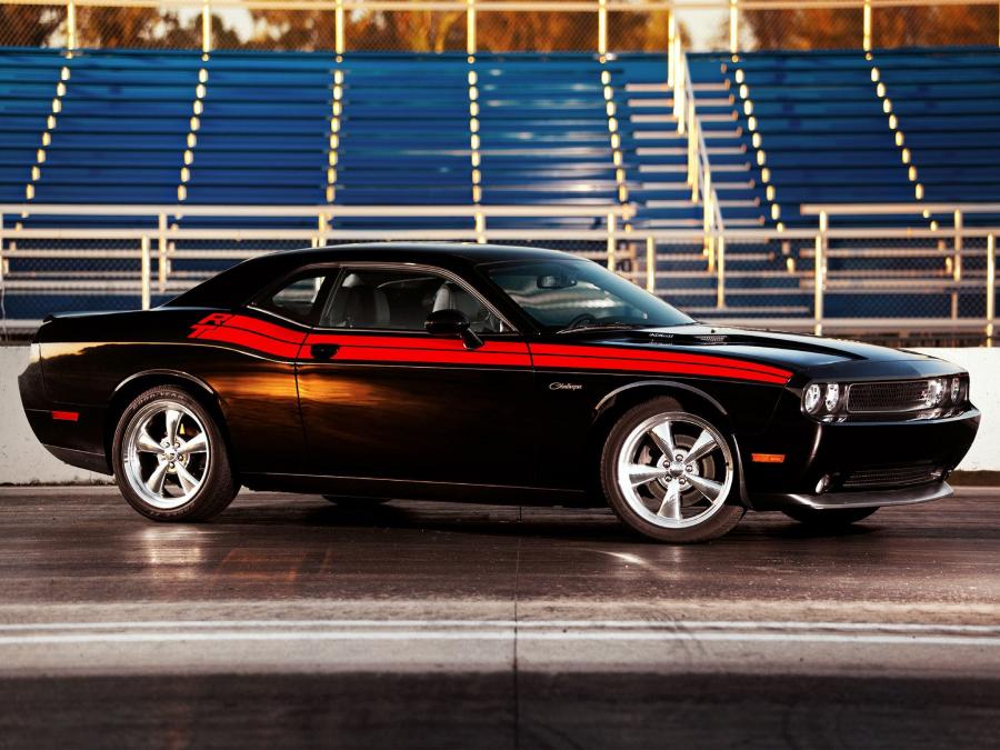  Dodge Challenger R/T 2010 года  (фото 7 из 18)